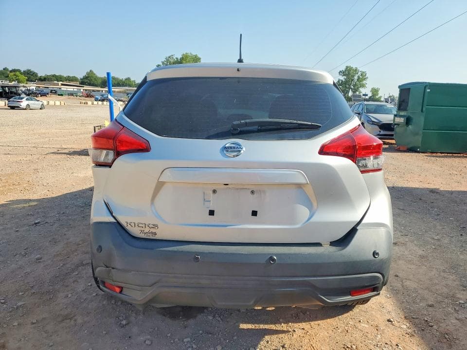 2020 NISSAN KICKS S 6