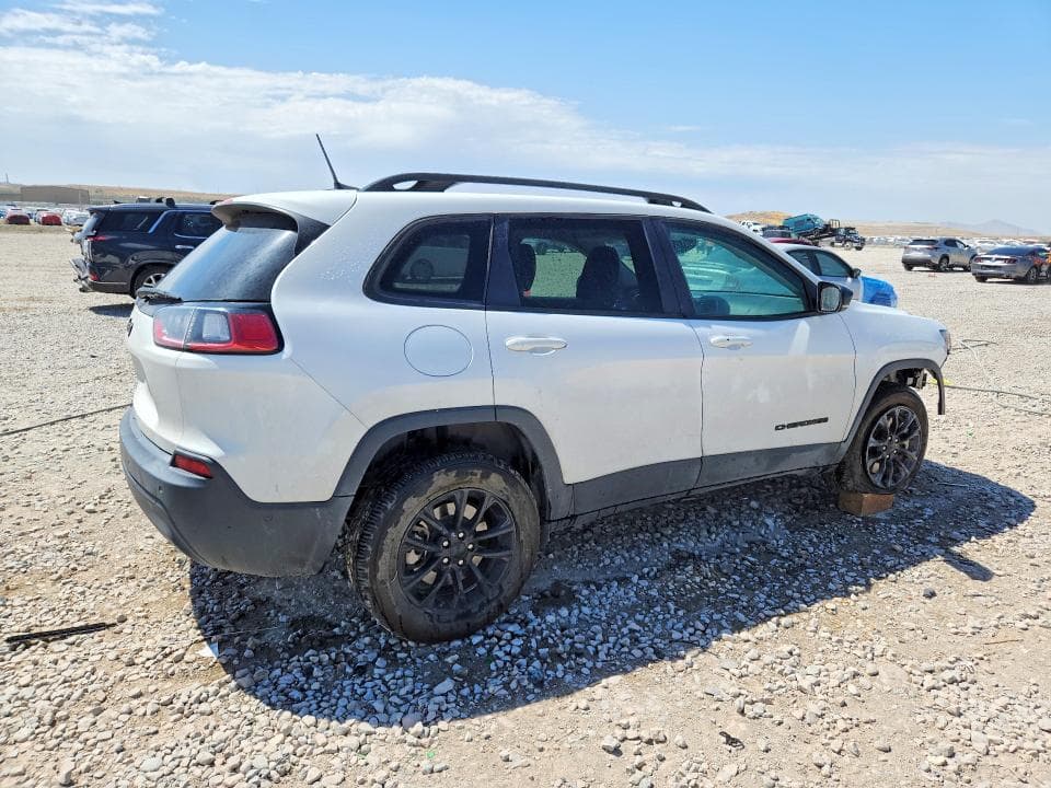 2023 JEEP CHEROKEE ALTITUDE LUX 3