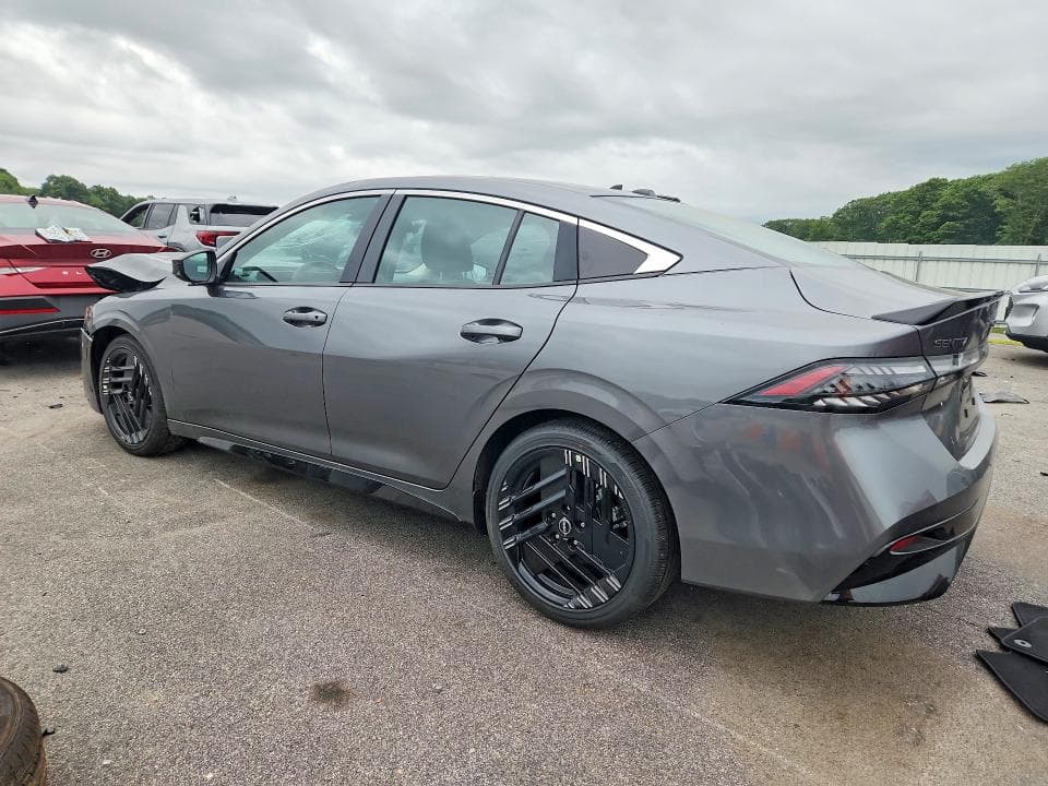 2026 NISSAN SENTRA SR 2