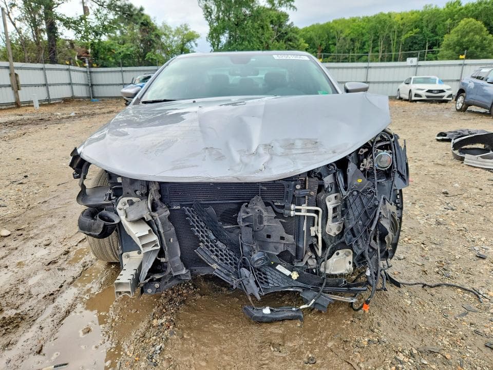 2017 CHRYSLER 200 LX 5