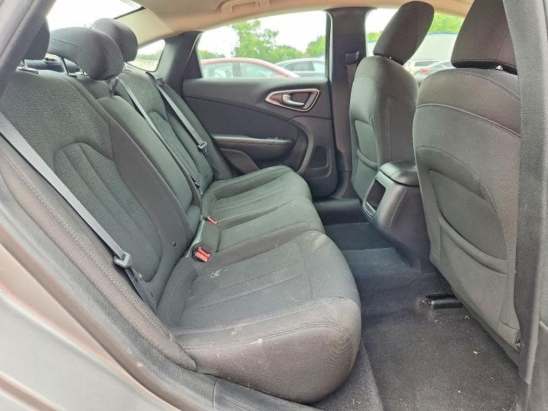 2017 CHRYSLER 200 LX 10