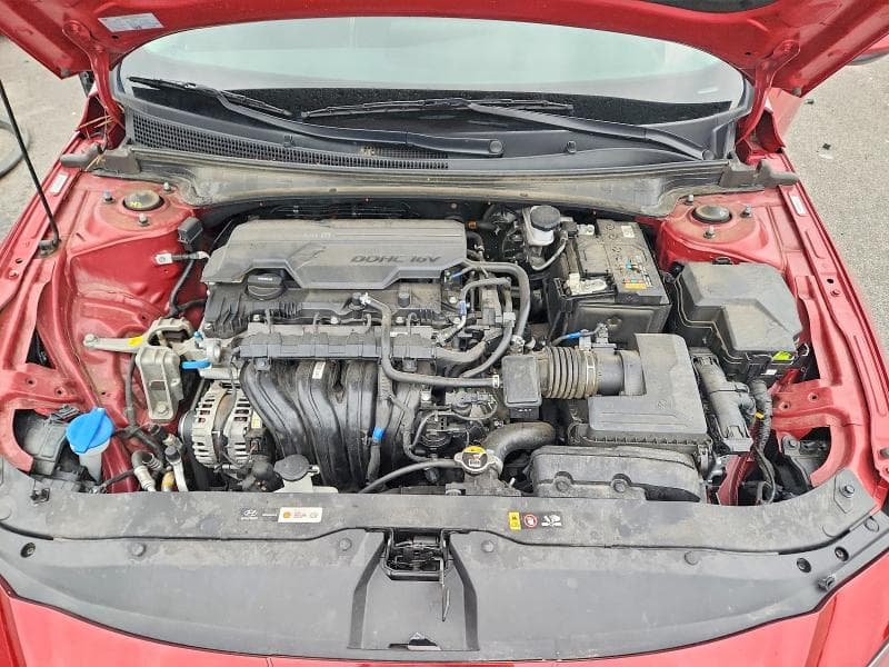2025 HYUNDAI ELANTRA SEL 11