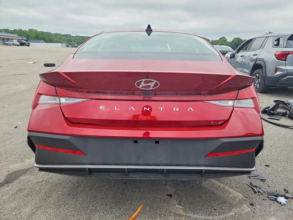 2025 HYUNDAI ELANTRA SEL 6