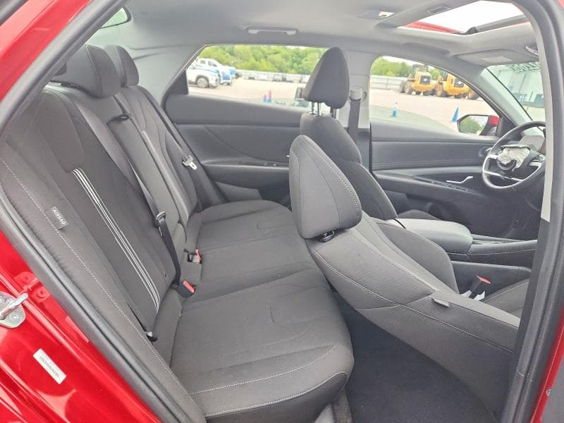 2025 HYUNDAI ELANTRA SEL 10
