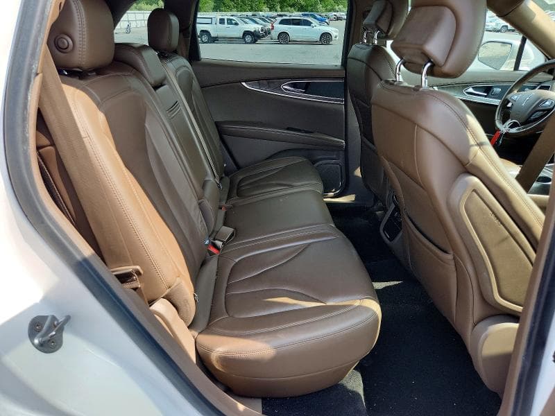 2017 LINCOLN MKX RESERVE 11