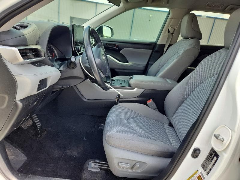 2022 TOYOTA HIGHLANDER LE 7