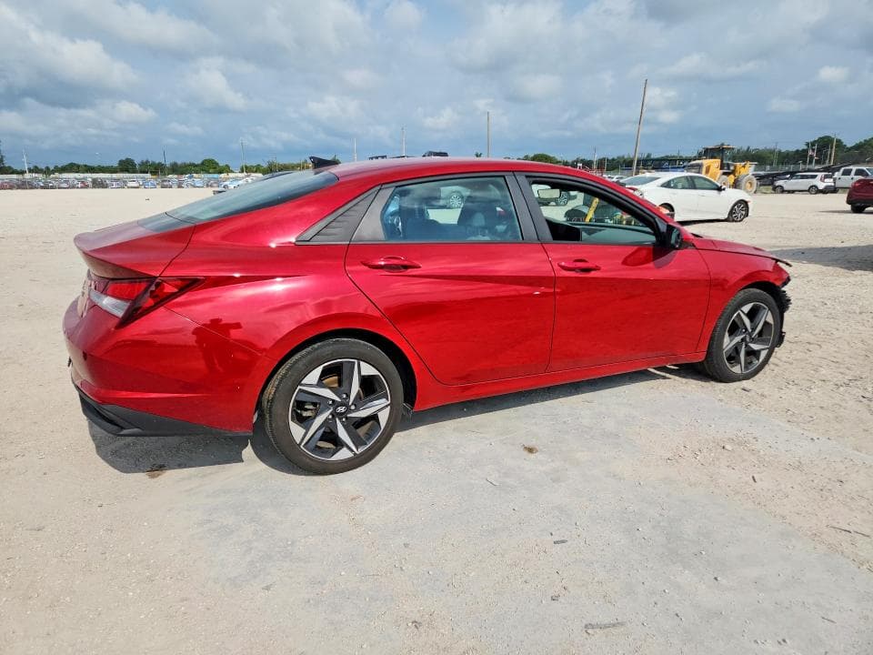 2023 HYUNDAI ELANTRA SEL 3