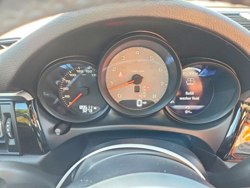 2021 PORSCHE MACAN S 9