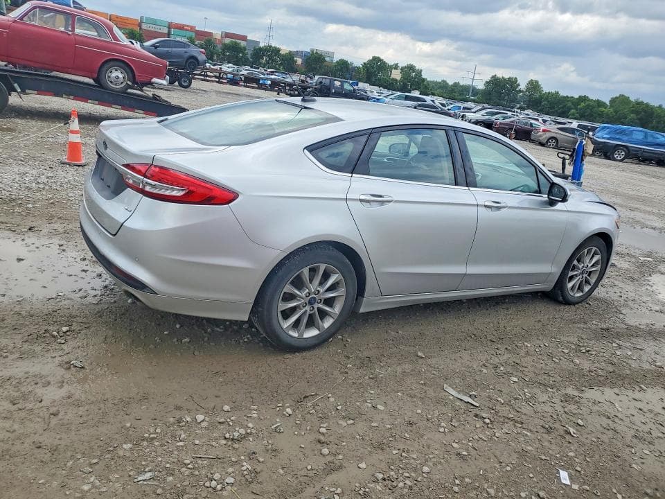 2017 FORD FUSION SE 3