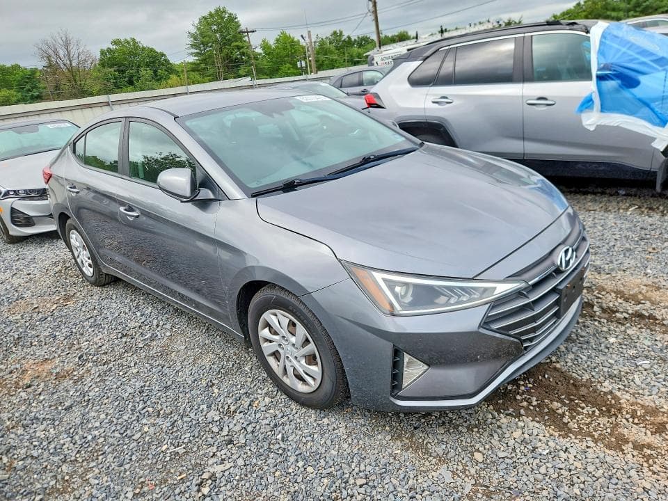 2020 HYUNDAI ELANTRA SE 4