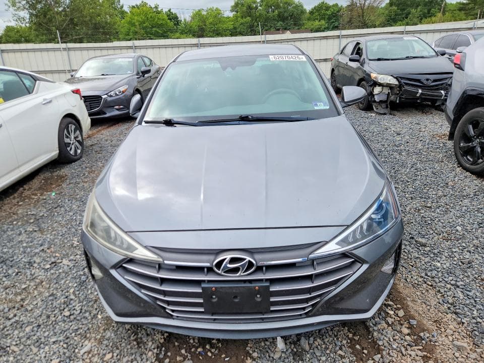 2020 HYUNDAI ELANTRA SE 5