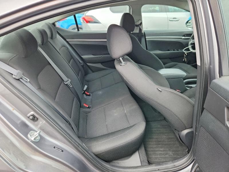 2020 HYUNDAI ELANTRA SE 10
