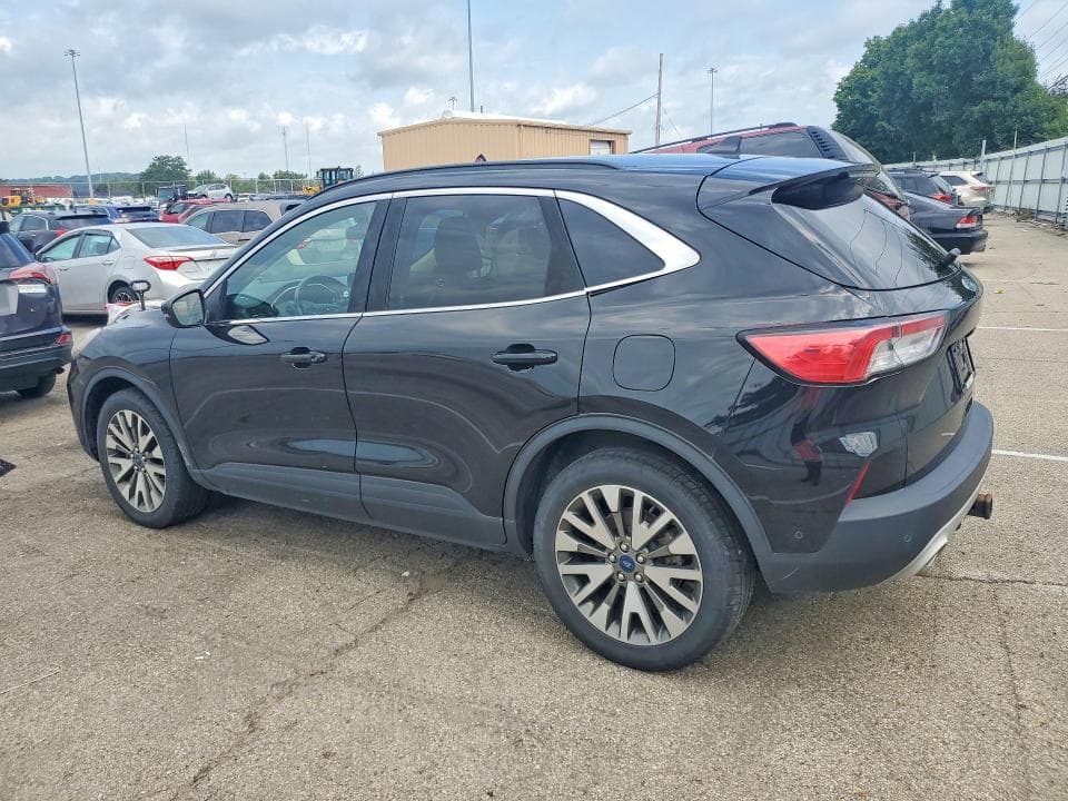 2020 FORD ESCAPE TITANIUM 2
