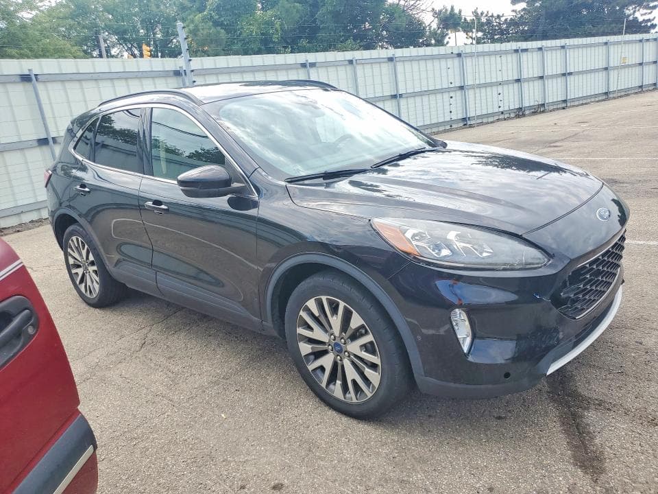 2020 FORD ESCAPE TITANIUM 4