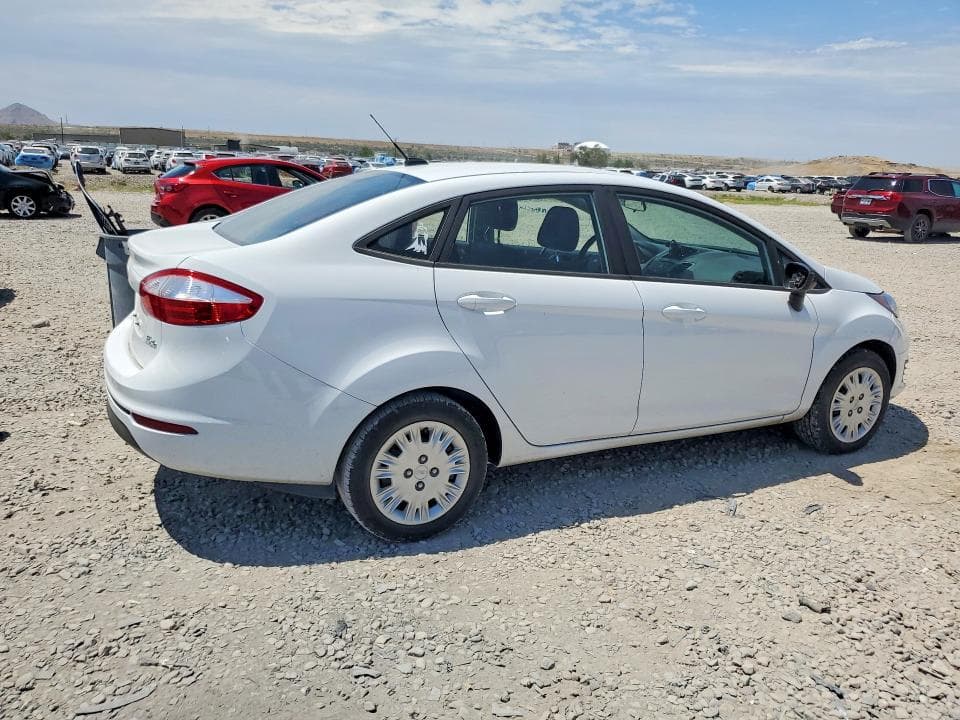 2017 FORD FIESTA S 3