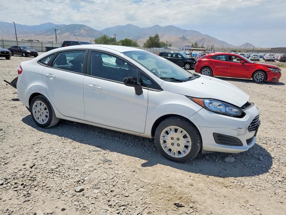 2017 FORD FIESTA S 4