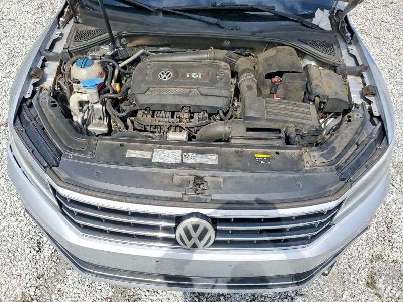 2017 VOLKSWAGEN PASSAT SE 11