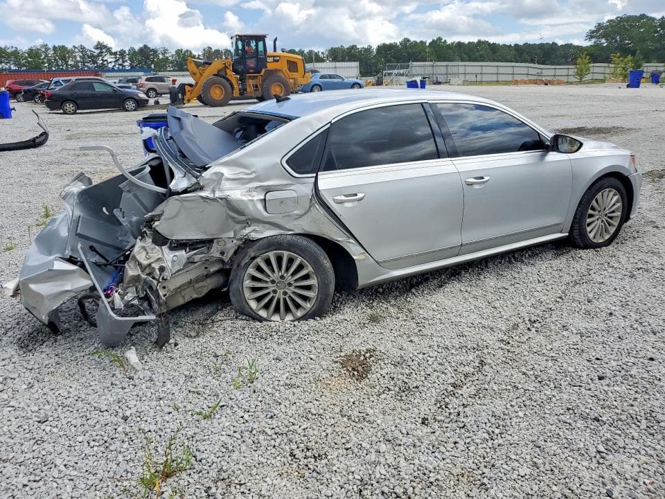 2017 VOLKSWAGEN PASSAT SE 3