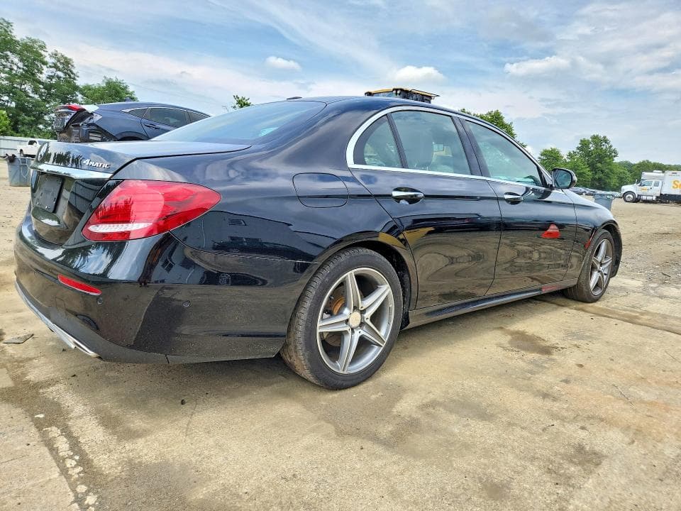 2017 MERCEDES-BENZ E 300 4MATIC 3