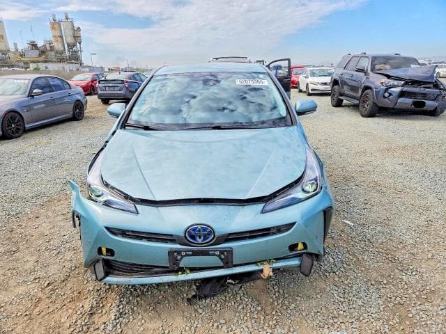 2020 TOYOTA PRIUS LE 5