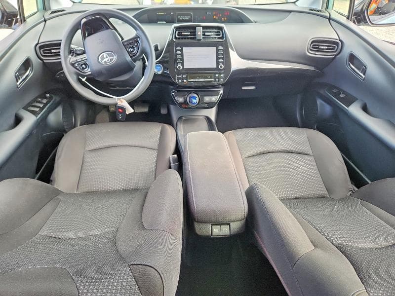 2020 TOYOTA PRIUS LE 8