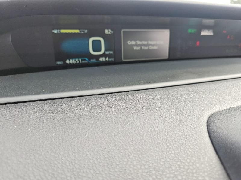 2020 TOYOTA PRIUS LE 9