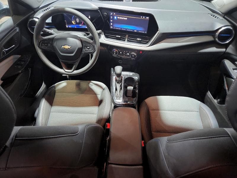 2025 CHEVROLET TRAX 1LT 8
