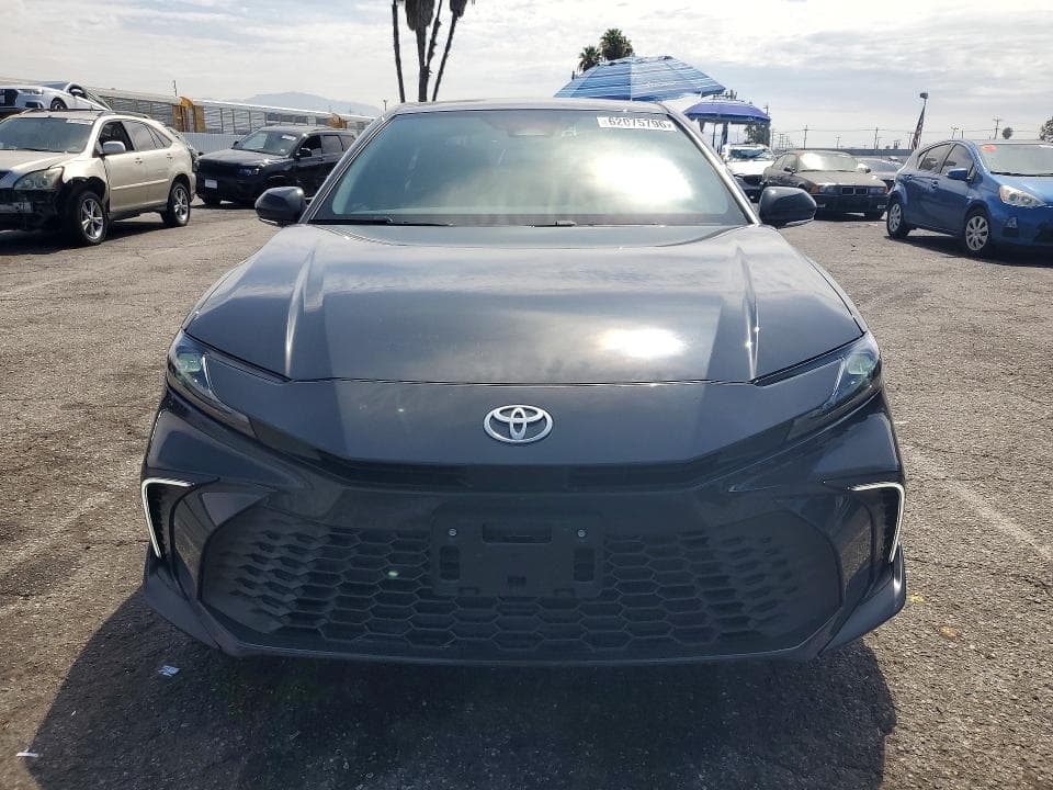 2025 TOYOTA CAMRY SE SE 5