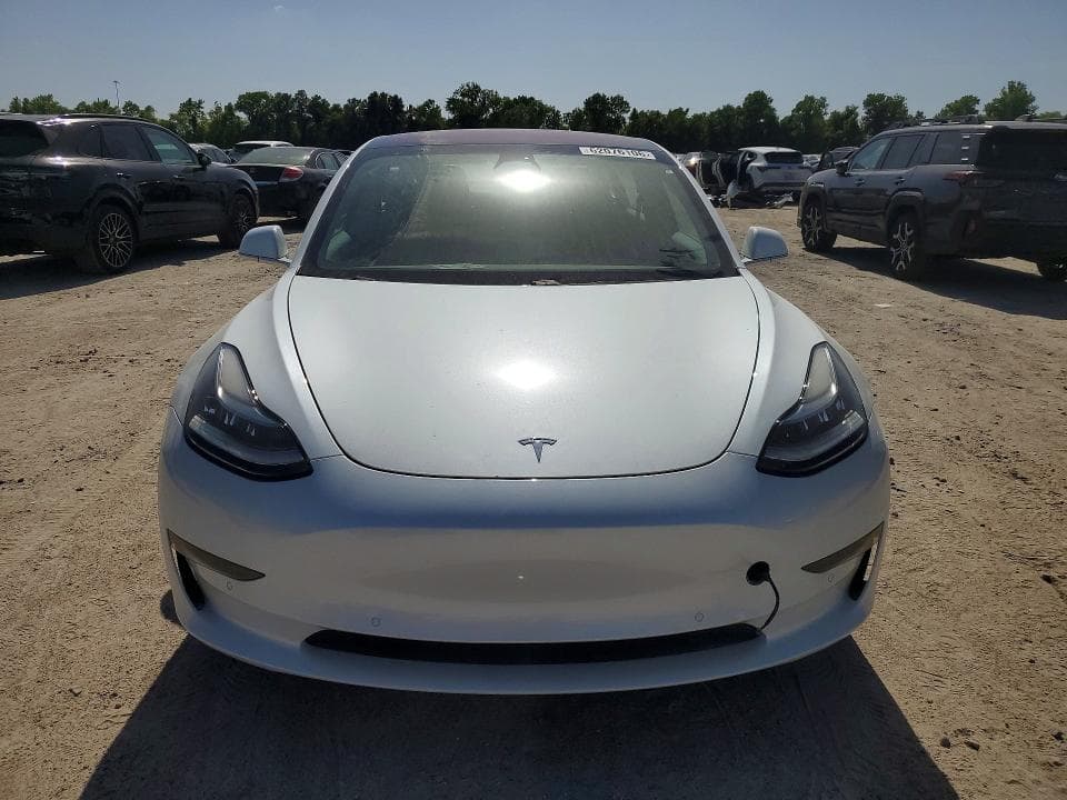 2018 TESLA MODEL 3 5
