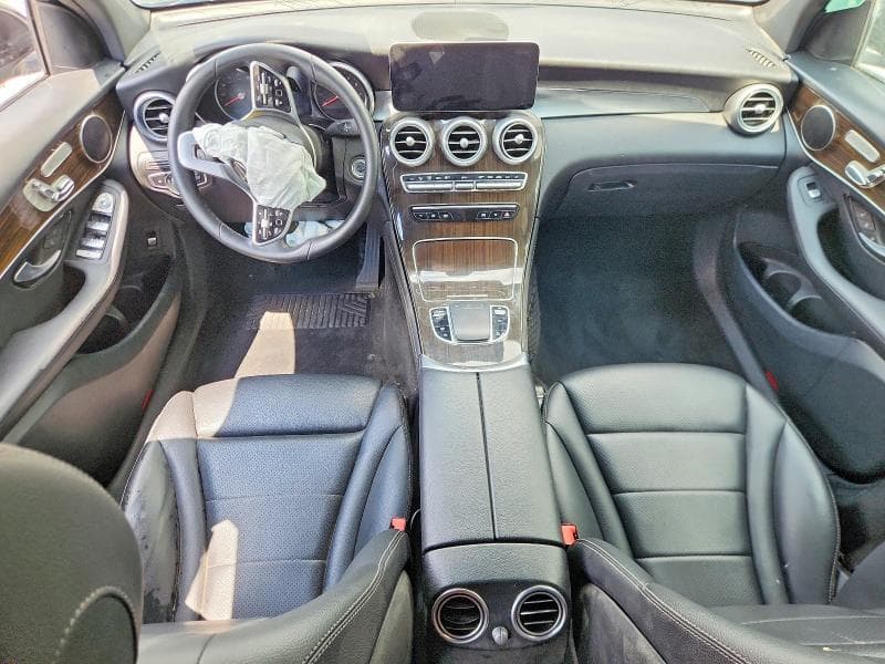 2020 MERCEDES-BENZ GLC 300 4MATIC 300 4MATIC 8