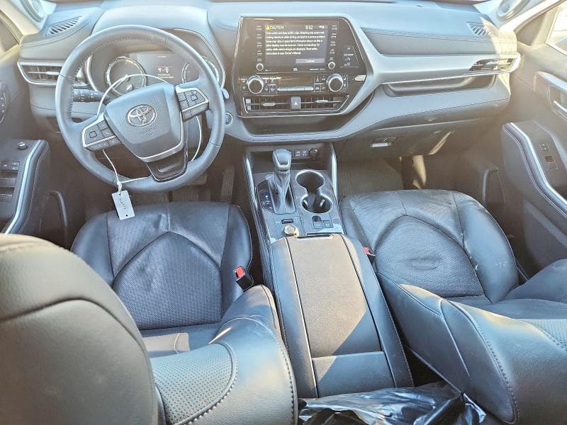 2022 TOYOTA HIGHLANDER LIMITED 8