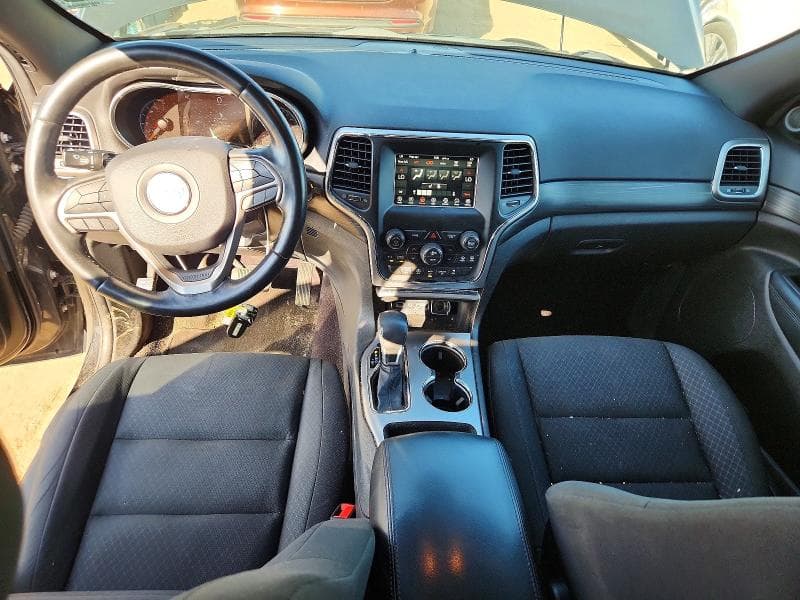 2019 JEEP GRAND CHEROKEE LAREDO 8