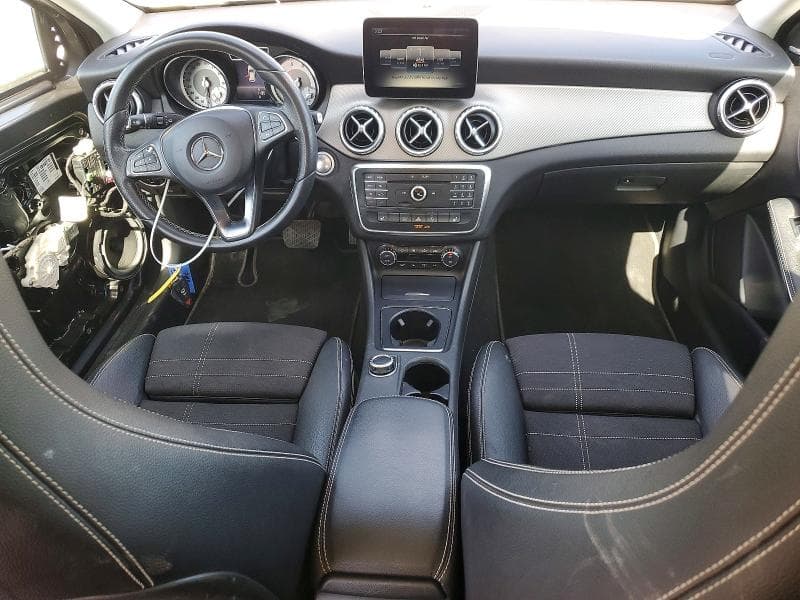 2017 MERCEDES-BENZ GLA 250 8