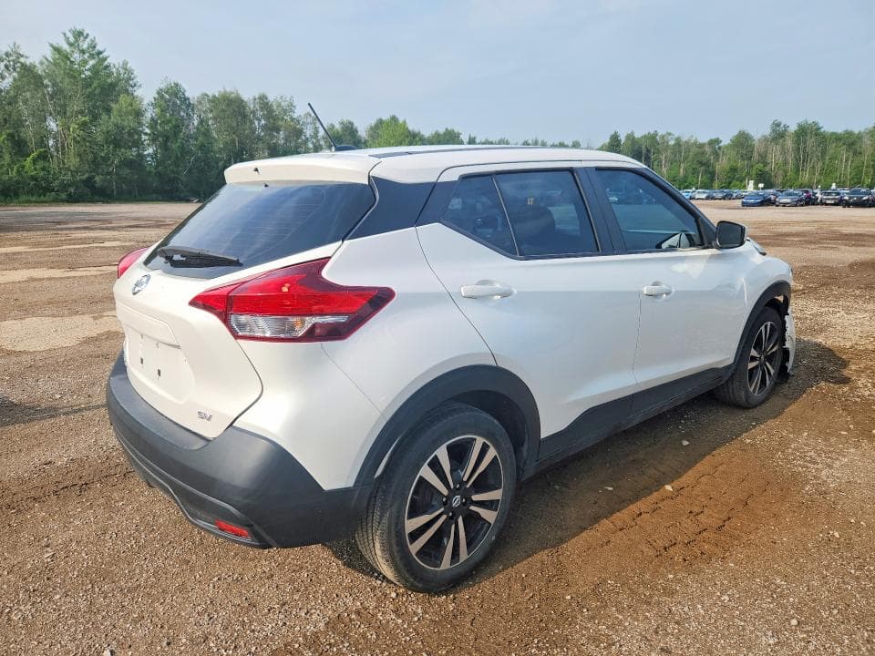 2019 NISSAN KICKS S 3