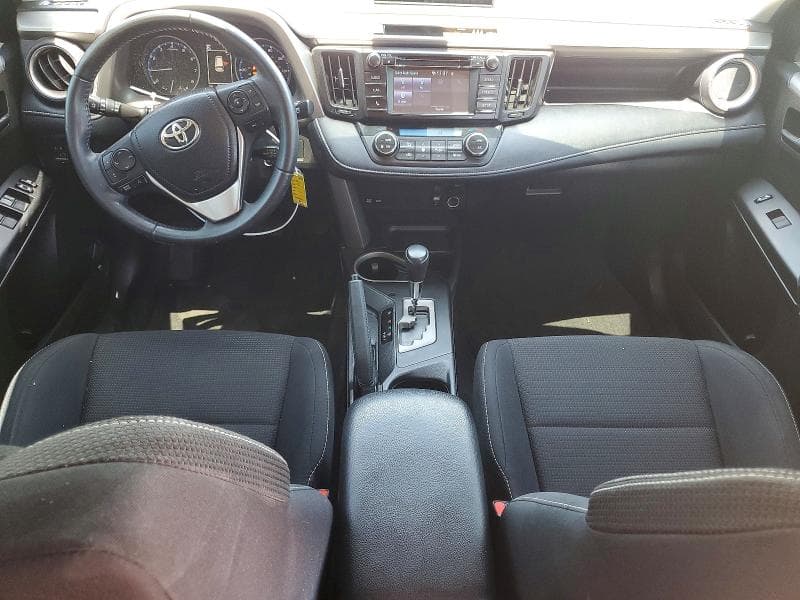 2018 TOYOTA RAV4 XLE 8
