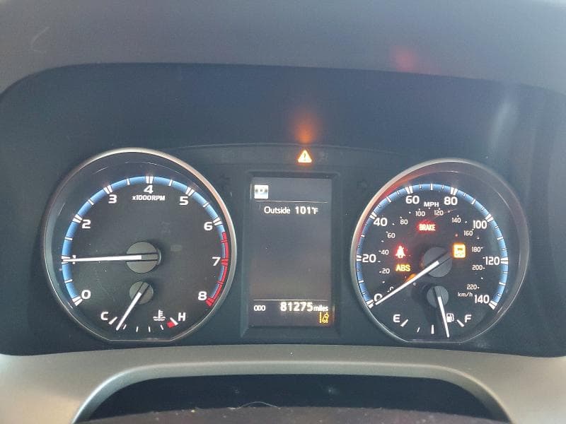 2018 TOYOTA RAV4 XLE 9