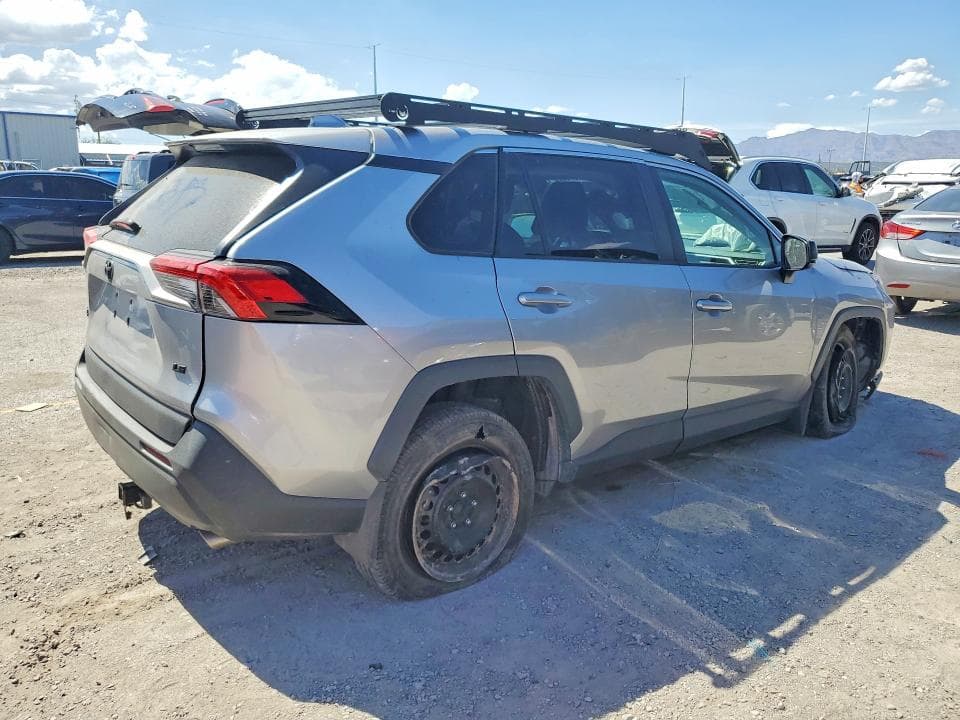 2021 TOYOTA RAV4 LE 3