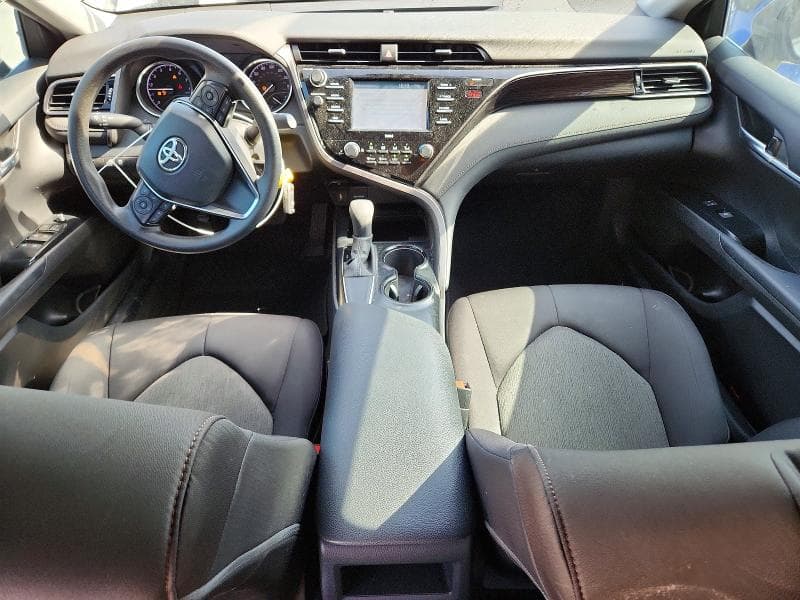 2020 TOYOTA CAMRY LE 8