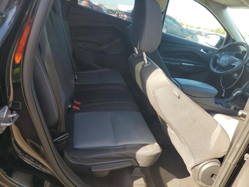 2018 FORD ESCAPE SE 11