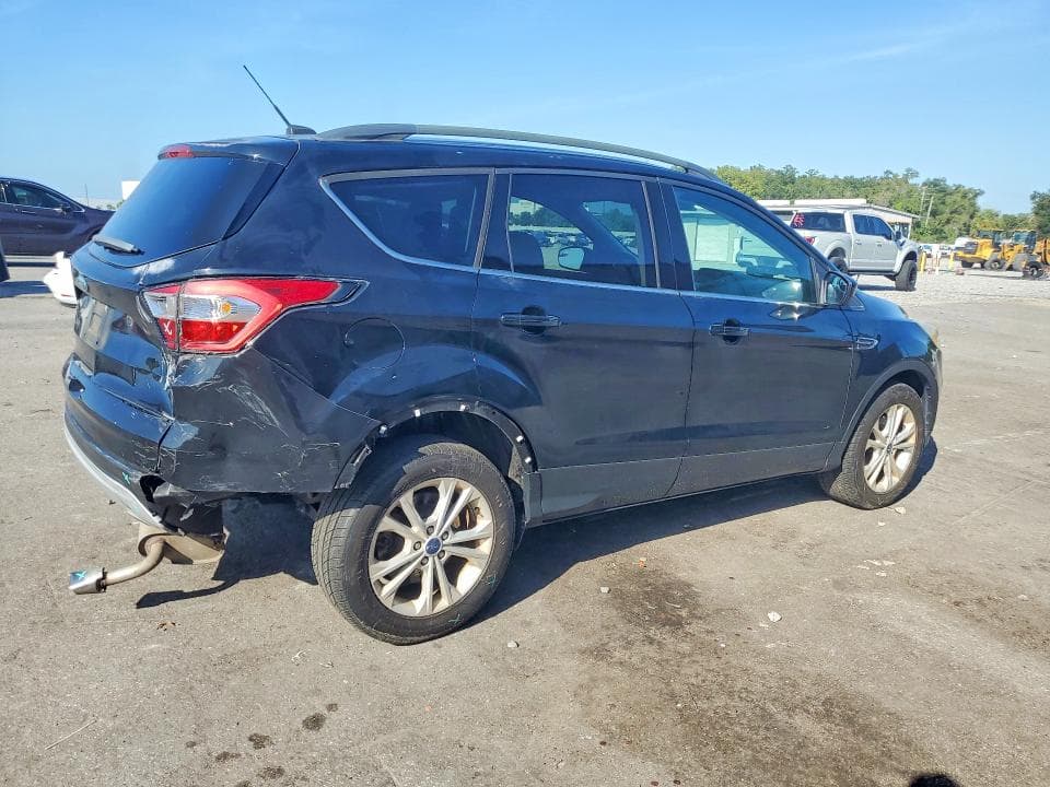 2018 FORD ESCAPE SE 3