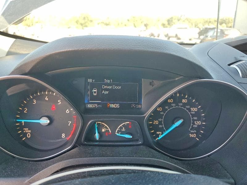 2018 FORD ESCAPE SE 9