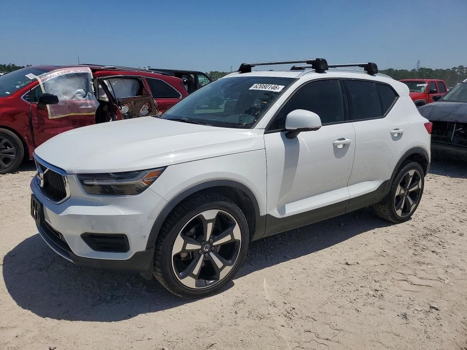 2019 VOLVO XC40 T5 MOMENTUM T5 MOMENTUM - 1