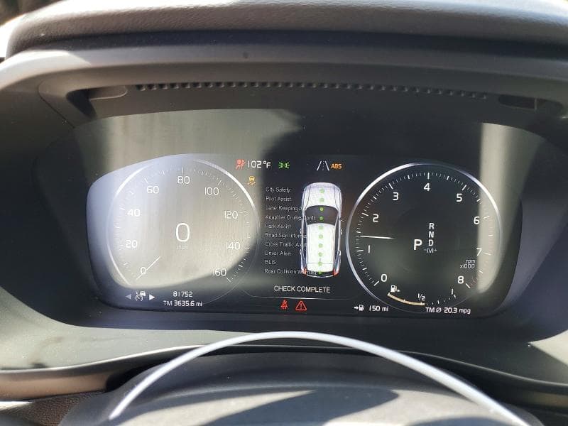 2019 VOLVO XC40 T5 MOMENTUM T5 MOMENTUM 9