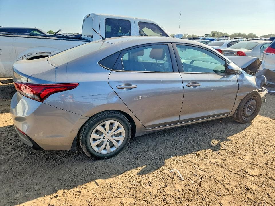 2022 HYUNDAI ACCENT SE 3