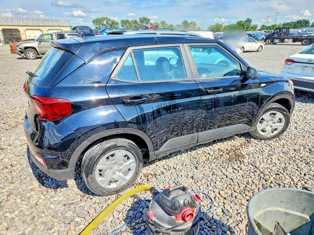 2020 HYUNDAI VENUE SE 3