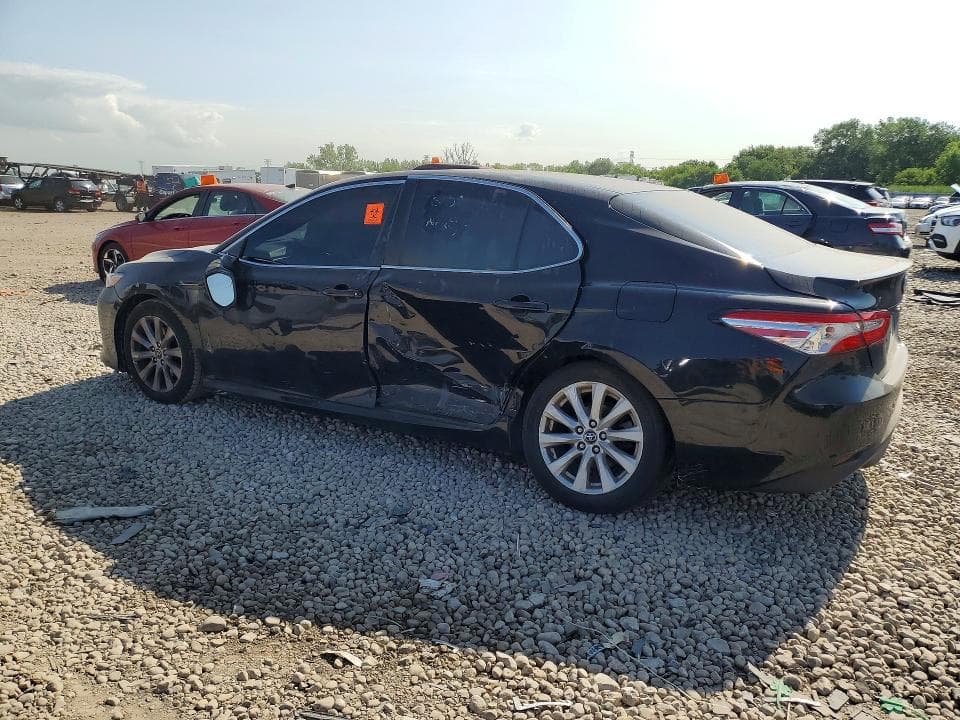 2018 TOYOTA CAMRY LE 2