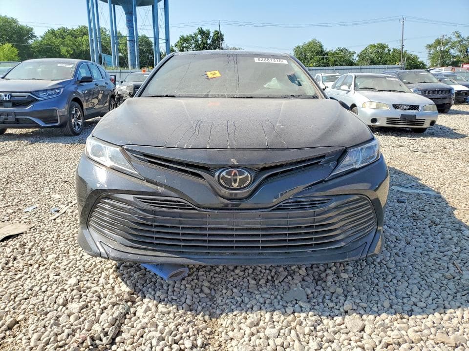 2018 TOYOTA CAMRY LE 5