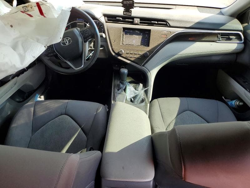 2018 TOYOTA CAMRY LE 8