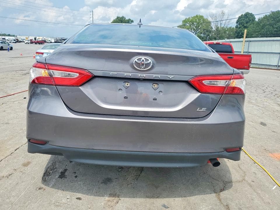 2019 TOYOTA CAMRY LE 6