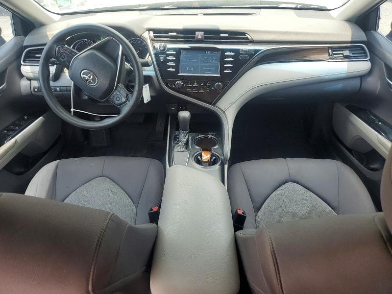 2019 TOYOTA CAMRY LE 8